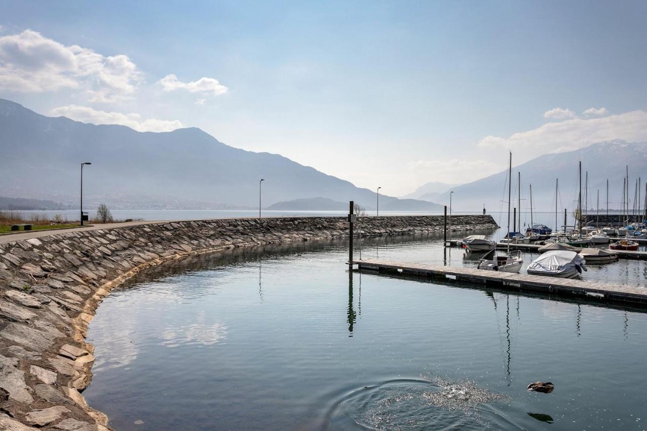 Yellow Lake View By Halldis Gera Lario Exterior photo